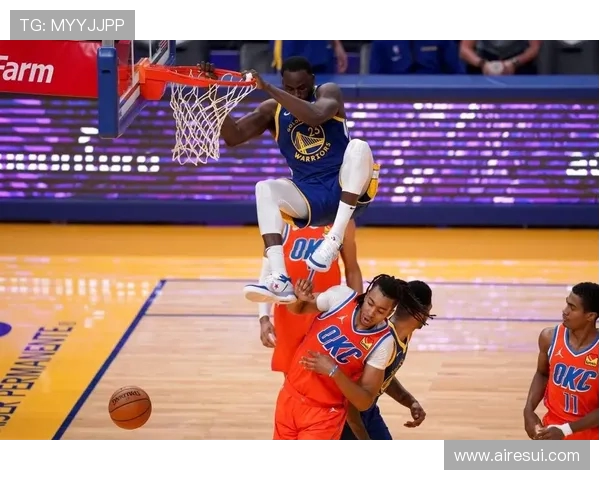 勇士与雷霆激战全场回放精彩瞬间回顾与分析